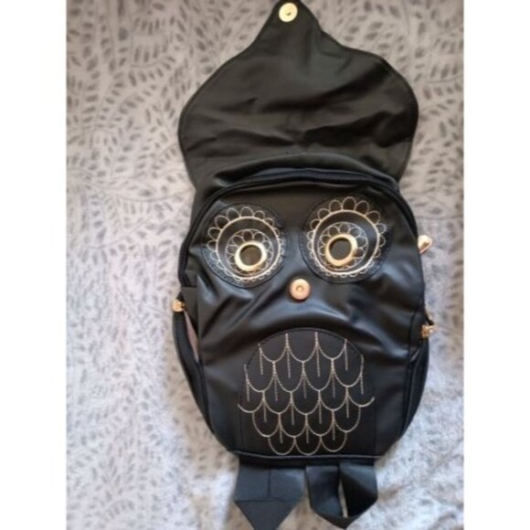 Owl Shaped Black Backpack Purse Gold Embroidery and Zippered Pockets - Picture 7 of 8